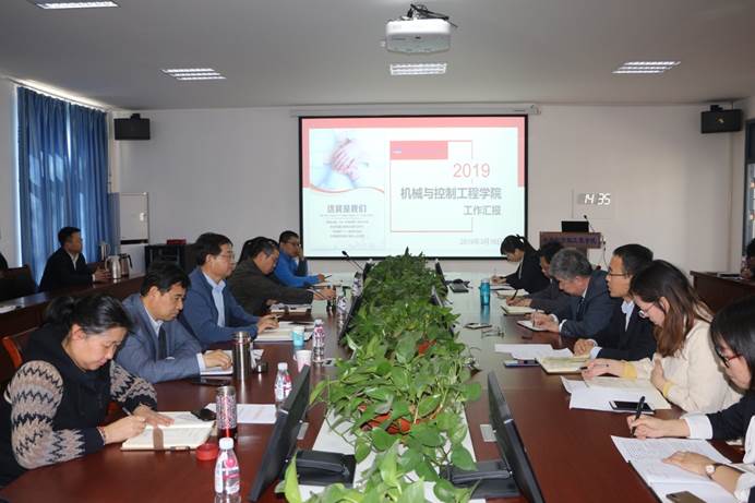 说明: E:\百度云同步盘\院办文件\会议照片、活动照片\2019年\2019.3.16刘衍聪调研\IMG_5550.JPG